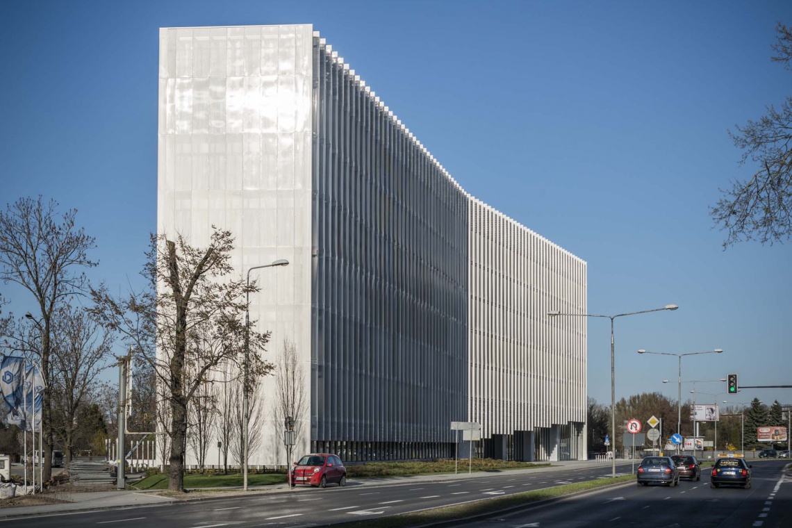 fot. GreenWings Offices GreenWings Offices spod kreski JEMS Architekci bliski nagrody Prime Property Prize