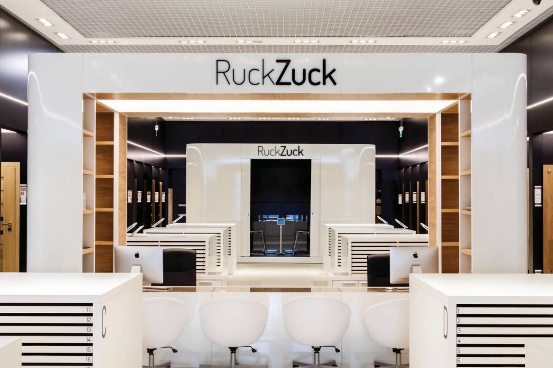 Multimedialny salon RuckZuck w Warszawie Pierwszy w Polsce ekskluzywny showroom… podłóg i drzwi. Multimedialny salon RuckZuck w Warszawie