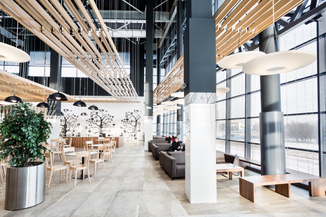 Food court jak hiszpańska restauracja - tak się zmieniła Galeria Jurajska
