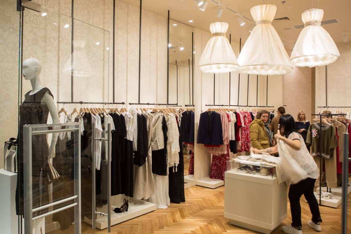 fot. mat. prasowe Nietuzinkowe wykończenia i śmiałe materiały to wyróżnia brand Twinset