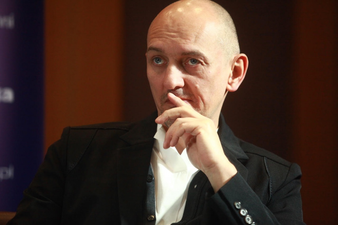 Piotr Wełniak, projektant w Grupie Projektowej ETTE Łazienka publiczna - tu liczą się detale