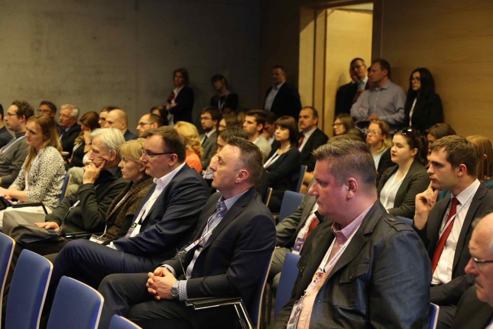 Prelegenci sesji „Udana rewitalizacja w praktyce” podczas Europejskiego Kongresu Gospodarczego EEC: Rewitalizacja robi prawdziwą furorę. Ale nie zawsze się udaje