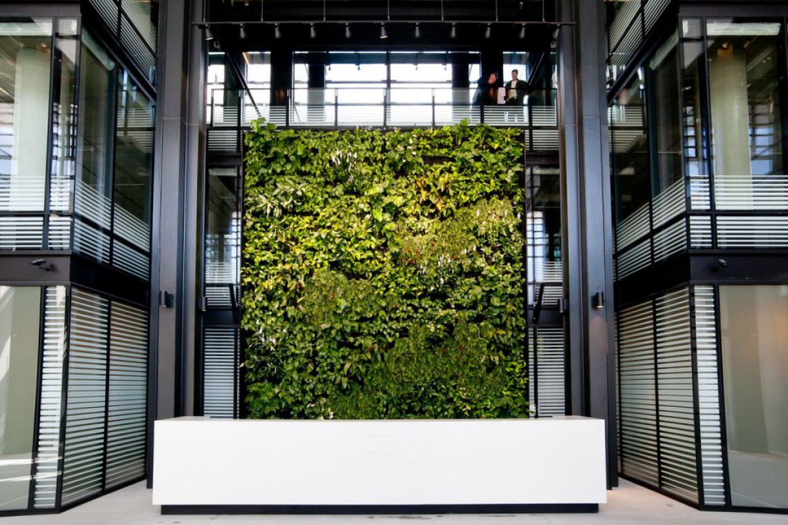 Eurocentrum Office Complex Zielono również w pionie