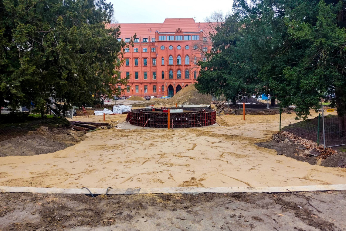 W Szczecinie Trwa Przebudowa Placu Batorego Sprawdzili My Post Py