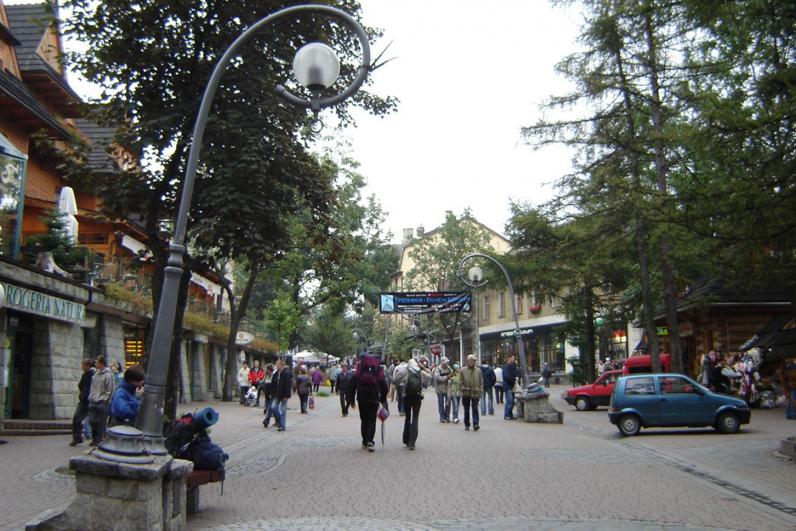 Krupówki, Fot. Jakub Jura/ Wikipedia Władze Zakopanego szykują rewolucję urbanistyczną Krupówek