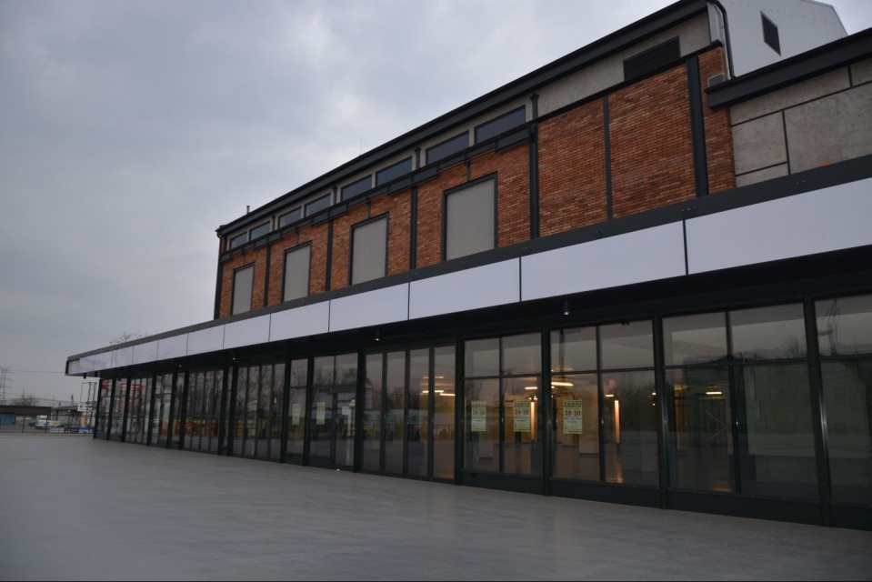 domExpo w Opolu już otwarty, fot. materiały inwestora Industrialny charakter i szczerość - domExpo już gotowy