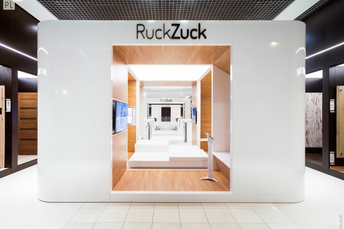 Salon RuckZuck, fot. 81.WAW.PL Pierwszy tego typu multimedialny salon w Polsce