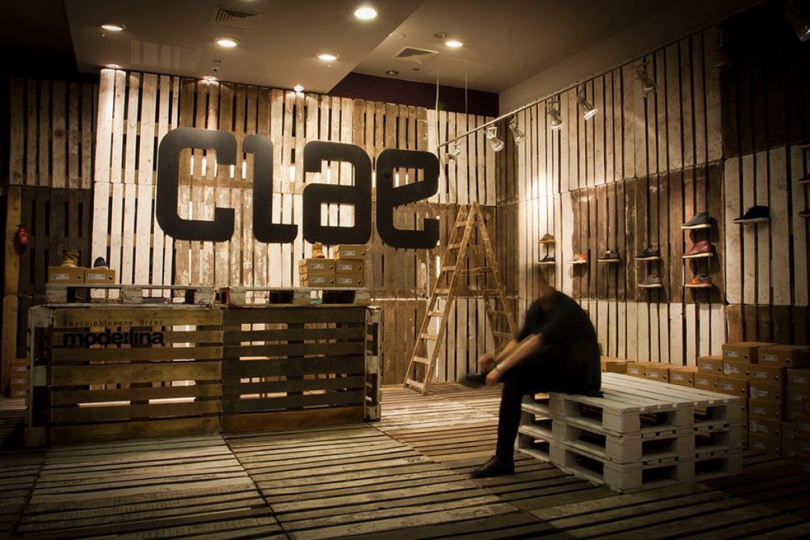 Sklep Clae w Starym Browarze, projekt i fot. Mode:lina architekci Po kosztach, a jakże efektownie