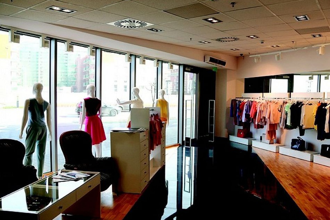 Showroom… z pracownią krawiecką