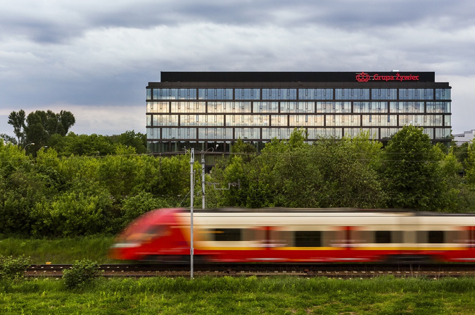 Konstruktorska Business Center, Warszawa Wieczna zieleń na patio KBC według projektu Hadart