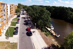 Wrocław: nadrzeczna promenada Archicomu przy Olimpii Port otwarta