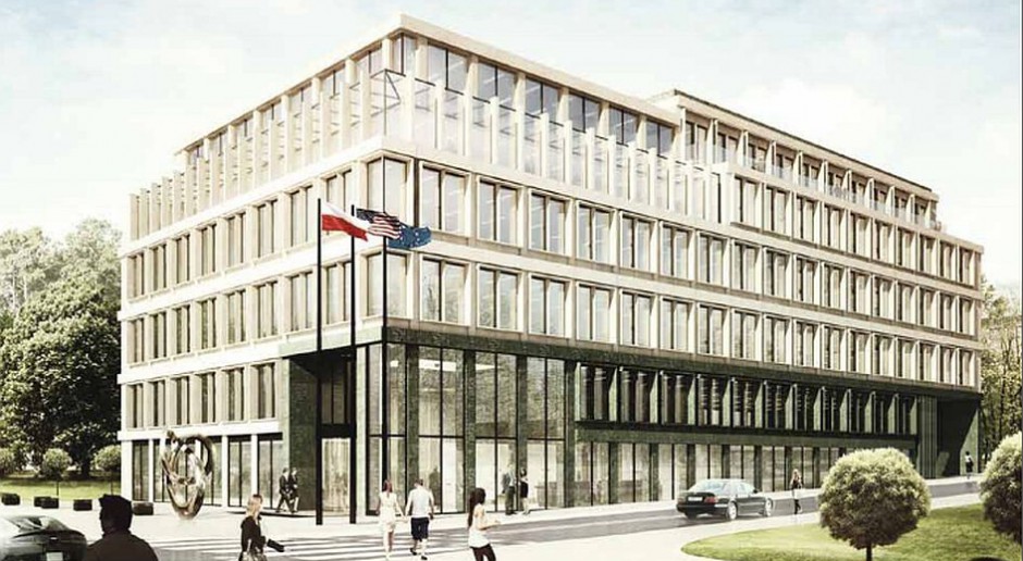 Carpathia Office House w Warszawie już z wiechą