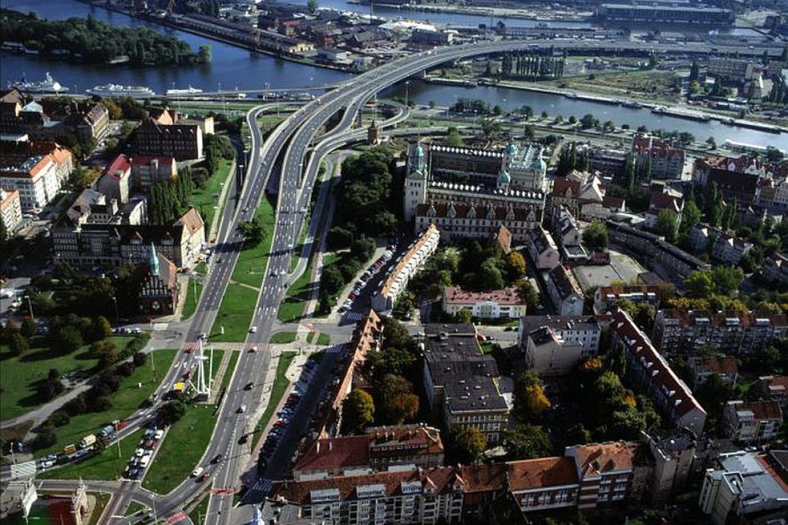 Panorama Szczecina, fot. szczecin.pl Bulwary Szczecińskie wyróżnione - przyciągają turystów i mieszkańców
