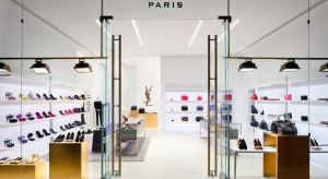  Butik Saint Laurent w nowej odsłonie stawia na minimalizm