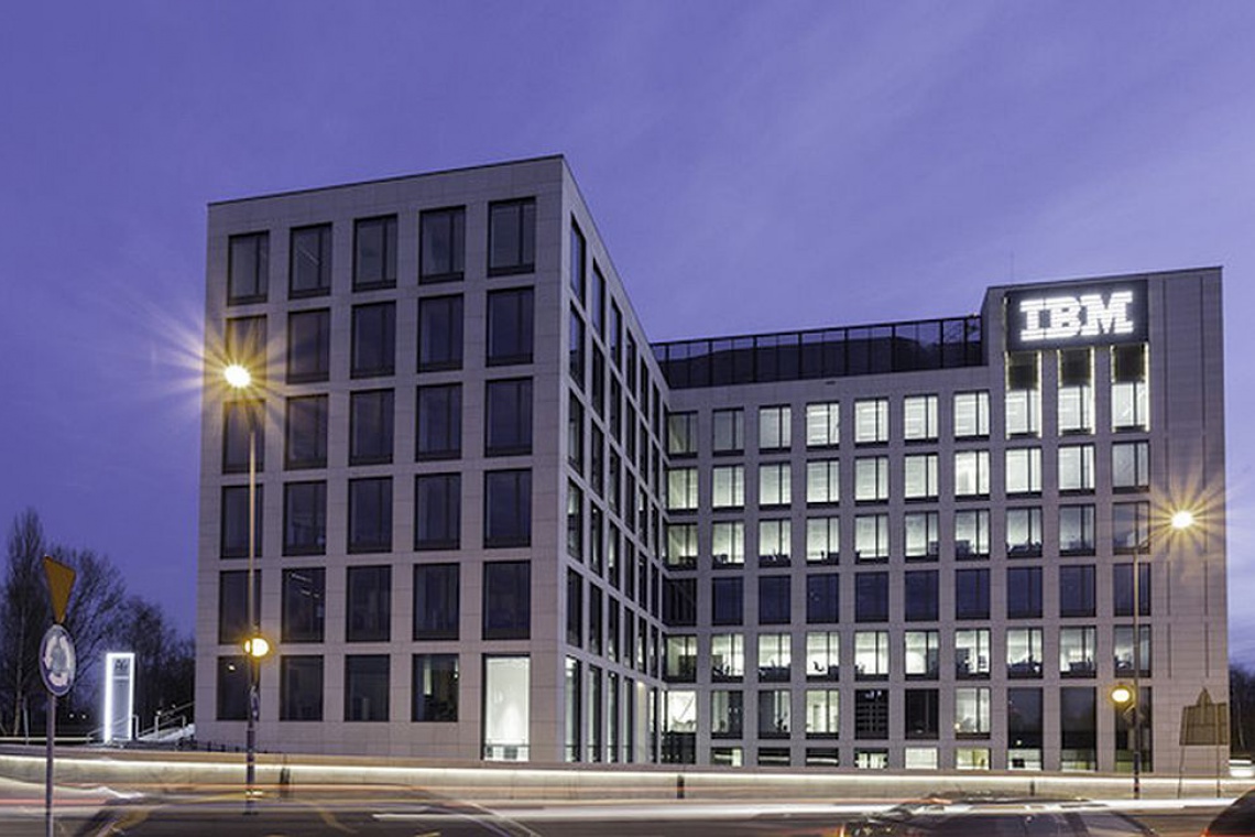 fot. Kompleks biurowy A4 Business Park w Katowicach A4 Business Park spod kreski DDJM z nominacją do Prime Property Prize