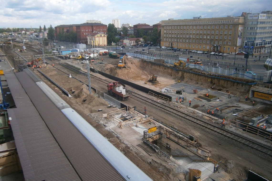 Modernizacja dworca w Bydgoszczy Dworzec w Bydgoszczy: dziś wmurowano kamień węgielny
