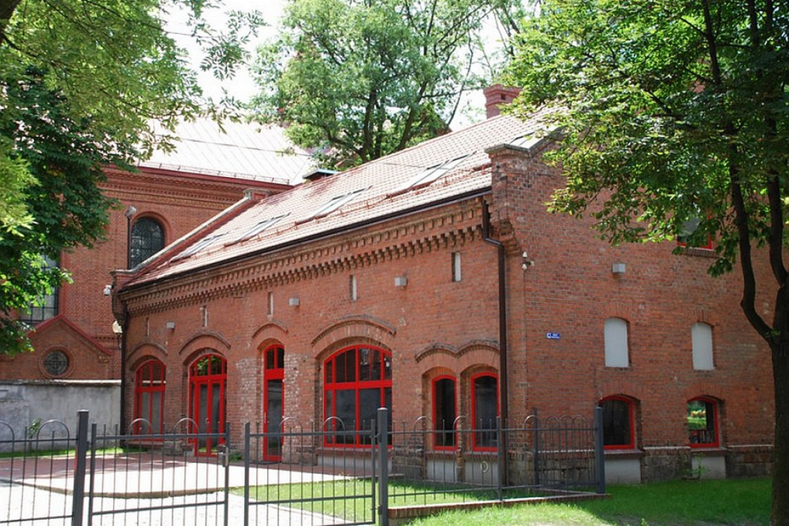 Przebudowa budynków przy ulicy Kard. Hlonda 29 w Rudzie Śląskiej na potrzeby Centrum Inicjatyw Społecznych, fot. slaskie.pl Starą kamienicę zaadaptowano na ośrodek kulturalny