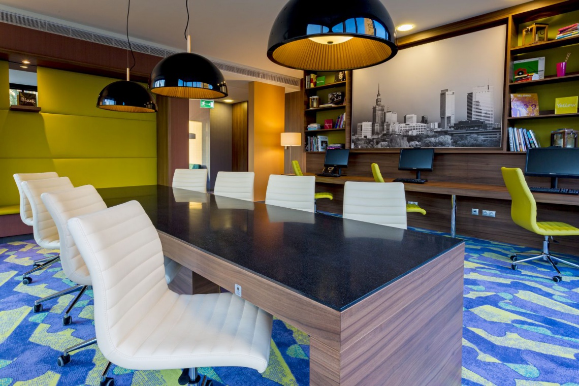 Hampton by Hilton Warsaw City Centre Zobacz wnętrza hotelu Hampton by Hilton Warsaw City Centre