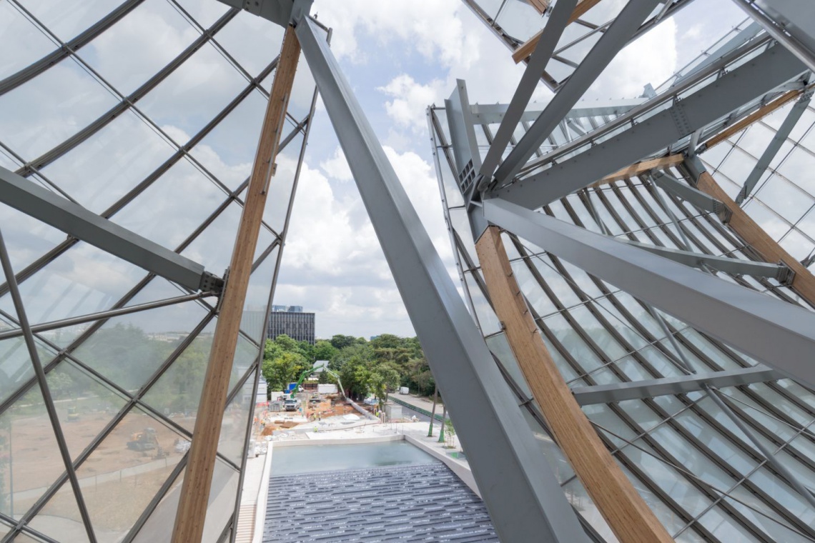 Muzeum Fundacji Louisa Vuittona, fot. Iwan Baan for Fondation Louis Vuitton Ekstrawagancki budynek Muzeum Fundacji Louisa Vuittona gościł sławy podczas otwarcia