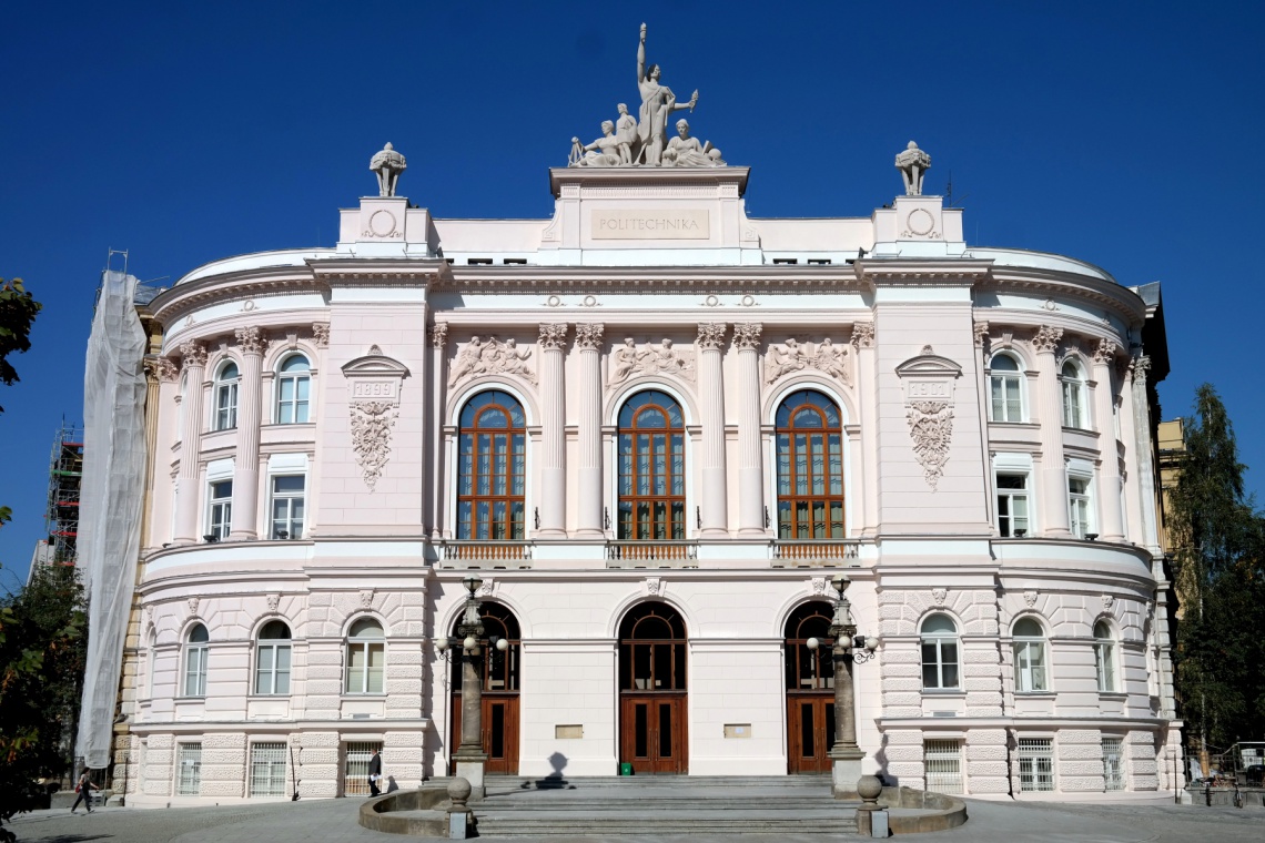 Politechnika Warszawska, fot. pw.edu.pl Politechnika Warszawska przyjęła 11-letni plan rewitalizacji historycznych budynków