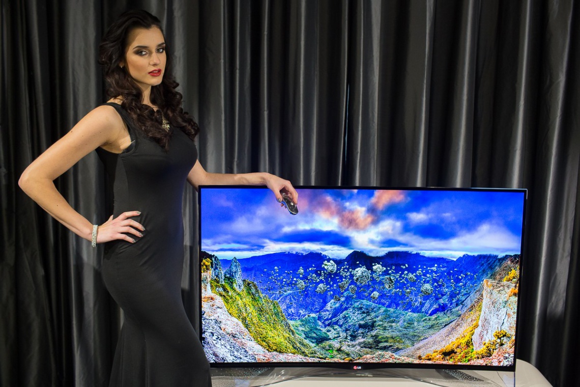 fot. LG Telewizor z kryształami Swarovskiego - design na styku technologii i sztuki