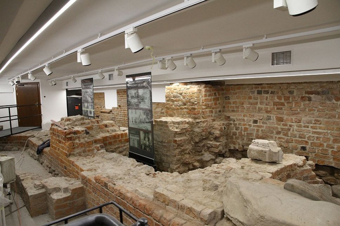 Ścieżka dydaktyczna Małachowianka, Płock, fot. plock.eu W Płocku można oglądać zabytki architektury romańskiej i gotyckiej