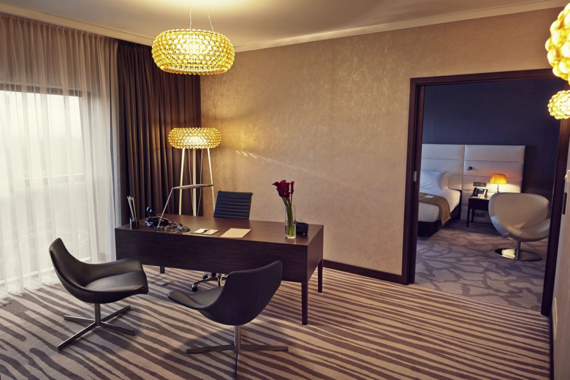 Apartament Prezydencki. Jedyny w swoim rodzaju w DoubleTree by Hilton Łódź Oto wnętrze dla prezydenta w DoubleTree by Hilton Łódź