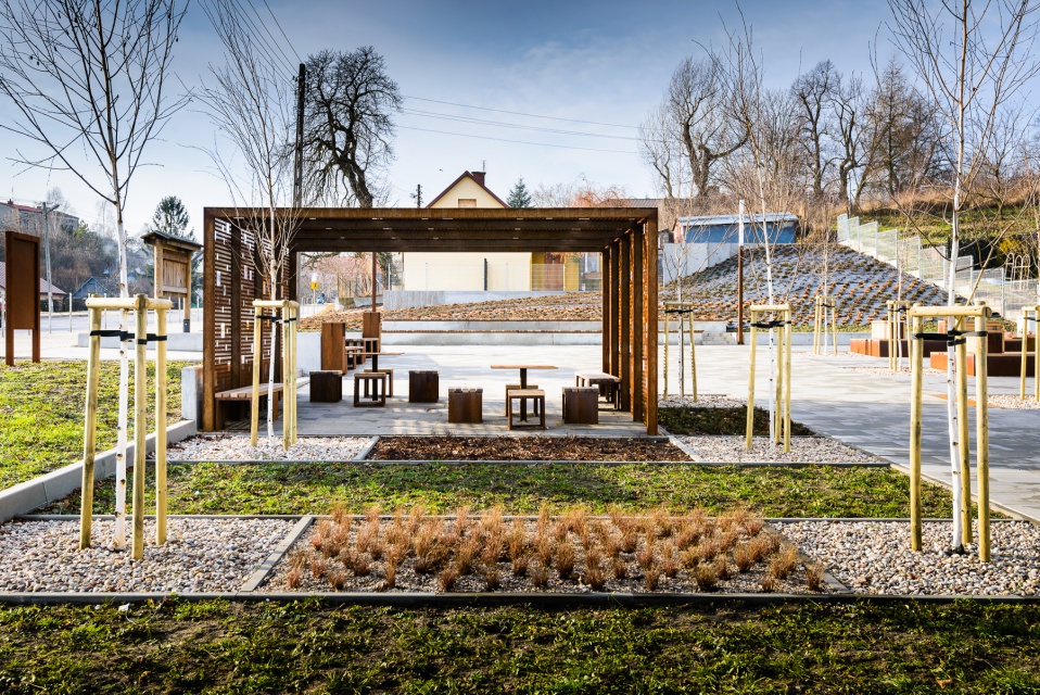 Plac Góra Puławska, projekt i fot. 3XA Architekci Najlepsza przestrzeń publiczna? Te realizacje walczą w konkursie Property Design Awards 2019