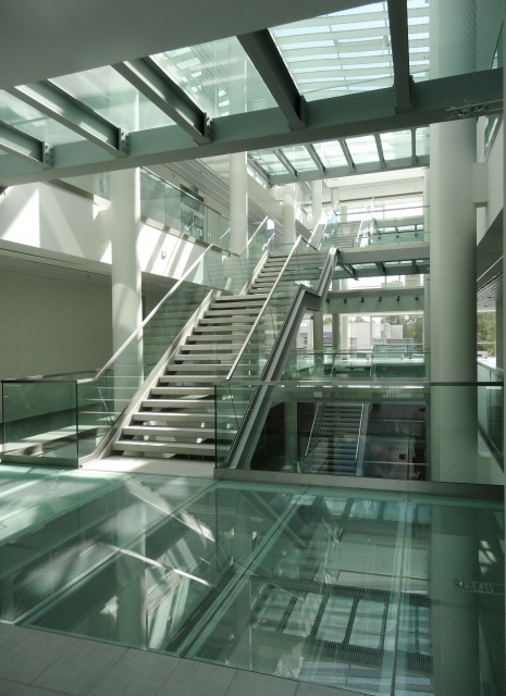 Gmach Wydziału Filologii Uniwersytetu Łódzkiego, AGG Architekci Architektura ekspresji w wykonaniu AGG Architekci