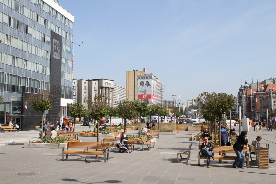 Plac Kwiatowy Nowy Rynek w centrum Katowic