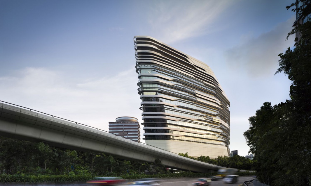 Centrum nauki, które zachwyca designem - Phaeno Science Centre Wolfsburg, projekt Zaha Hadid, fot. Werner Huthmacher 10 najlepszych budynków Zahy Hadid