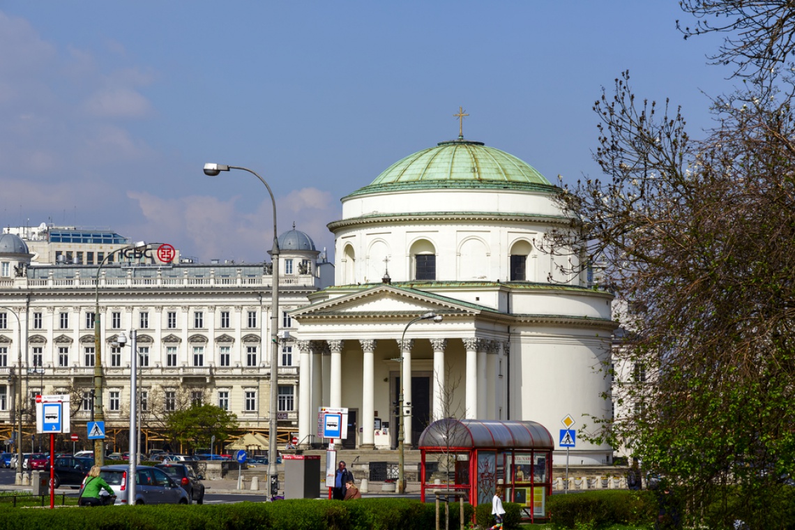Plac Trzech Krzyży w Warszawie, fot. Shutterstock Wiceprezydent Warszawy o inwestycjach w place miejskie