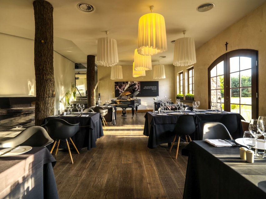 HOT_elarnia Hotel & SPA HOT_elarnia - zaprojektowana przez architekta Bartosza Koniecznego