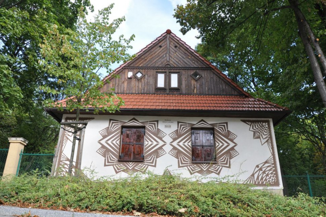 Mural w Częstochowie autorstwa Marka Laskowskiego, fot. czestochowa.pl Mural na ludowo - czy to nowy trend?
