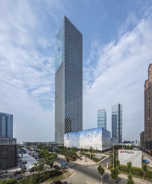 Greenland Zifeng, SOM. Photo © Lv Hengzhong SOM LLP zaprojektowali luksusowy wieżowiec - to hotel InterContinental