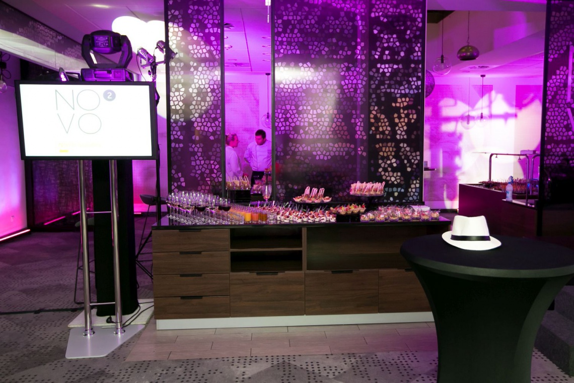 NOVO2 lounge bar w Novotel Kraków Centrum Nowy koncept restauracji tym razem w Novotel Kraków Centrum