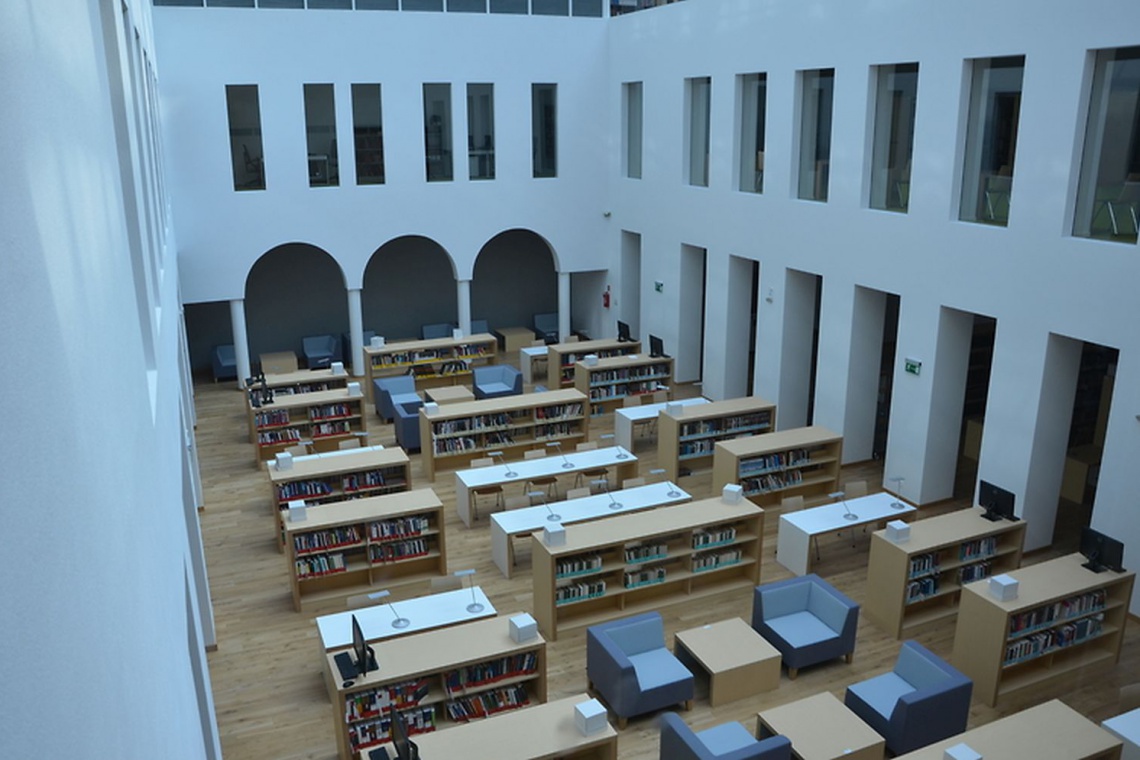 Wizualizacja: Nowe oblicze Biblioteki przy Koszykowej, fot. Urząd Marszałkowski Województwa Mazowieckiego w Warszawie Przyjaźniej i nowocześniej - zupełnie nowe oblicze Biblioteki na Koszykowej