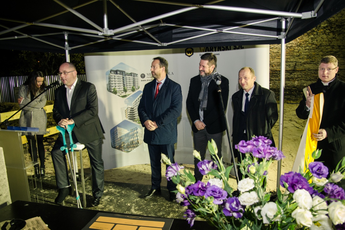 Biurowiec EQlibrium z kamieniem węgielnym