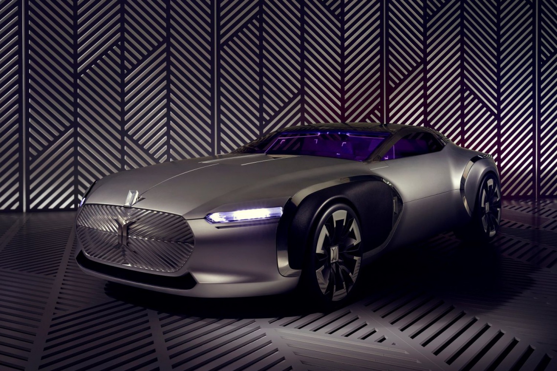 Grupy Renault obchodzi pięćdziesiątą rocznicę śmierci Le Corbusiera (1965–2015), opracowując i tworząc projekt samochodu XXI wieku Auto na cześć wielkiego architekta