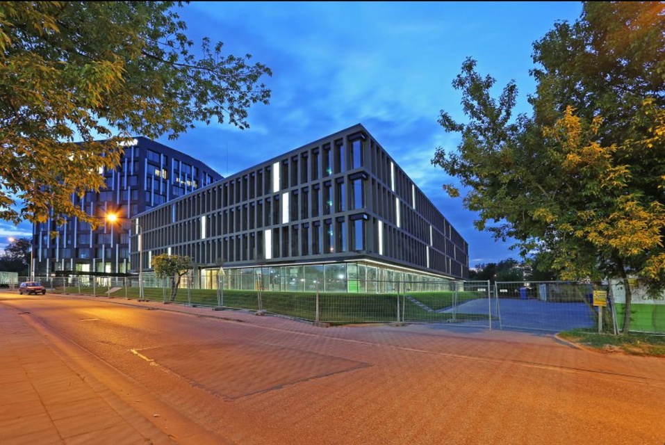 Garden Plaza, fot. mat. pras. Nowa funkcja, remont czy wyburzenie? Stare w nowe, czyli drugie życie budynków