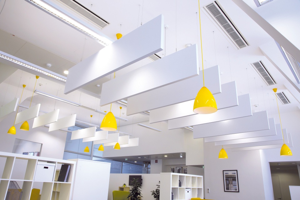 Regus Office, fot. Armstrong Biel króluje we wnętrzach publicznych i komercyjnych