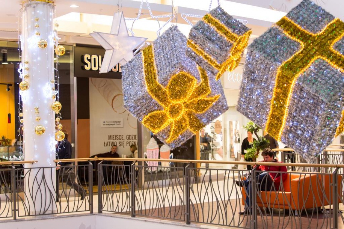 Galeria Bronowice stroi się na Święta Nieszablonowa, świąteczna dekoracja w Galerii Bronowice