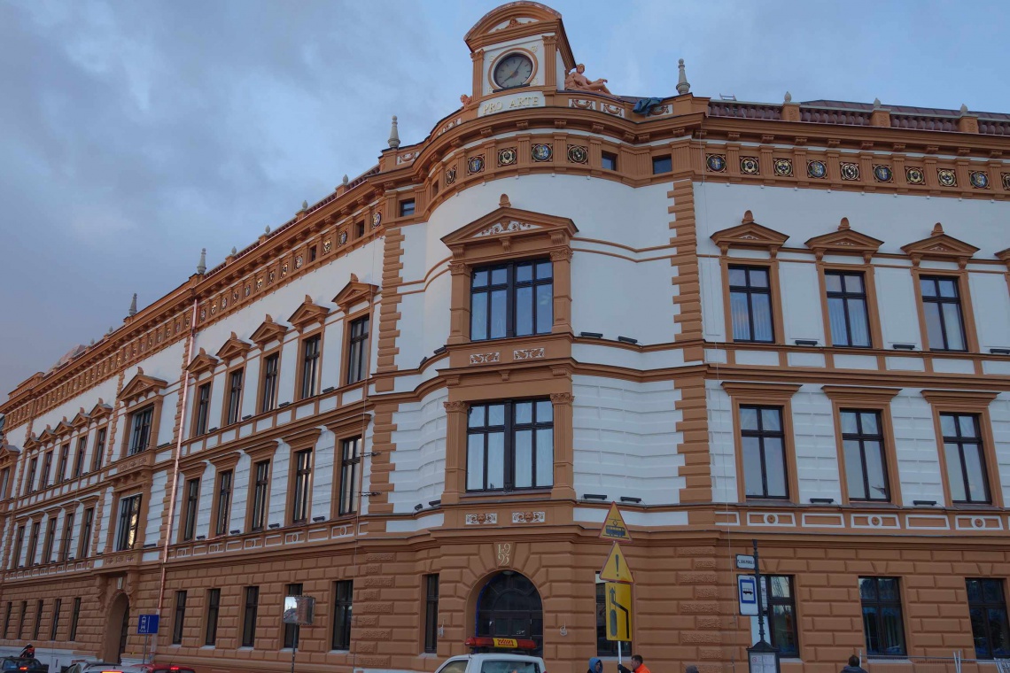 Budynek główny Akademii Muzycznej im. Karola Lipińskiego we Wrocławiu, fot. materiał prasowy AMKL Gmach główny wrocławskiej Akademii Muzycznej jak nowy