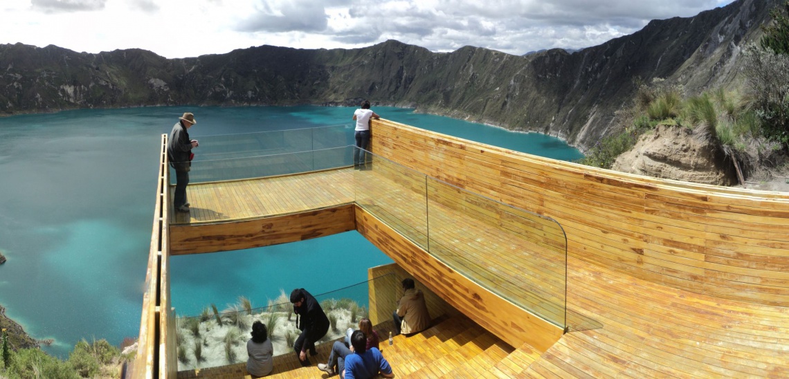 taras widokowy Quilotoa Shalalá Overlook, fot. Daniel Moreno Flores Niezwykły taras widokowy na wulkanie - Quilotoa Shalalá Overlook