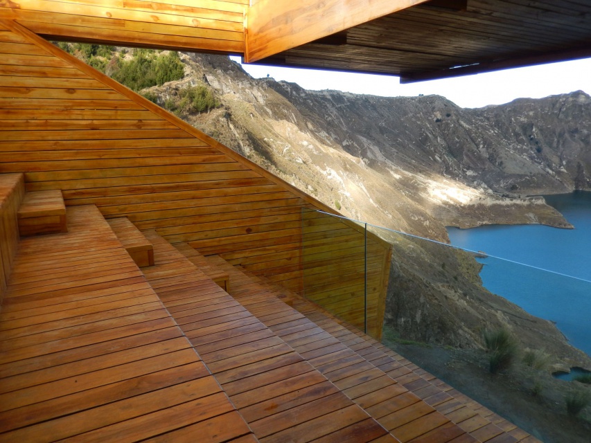 taras widokowy Quilotoa Shalalá Overlook, fot. Javier Mera Niezwykły taras widokowy na wulkanie - Quilotoa Shalalá Overlook