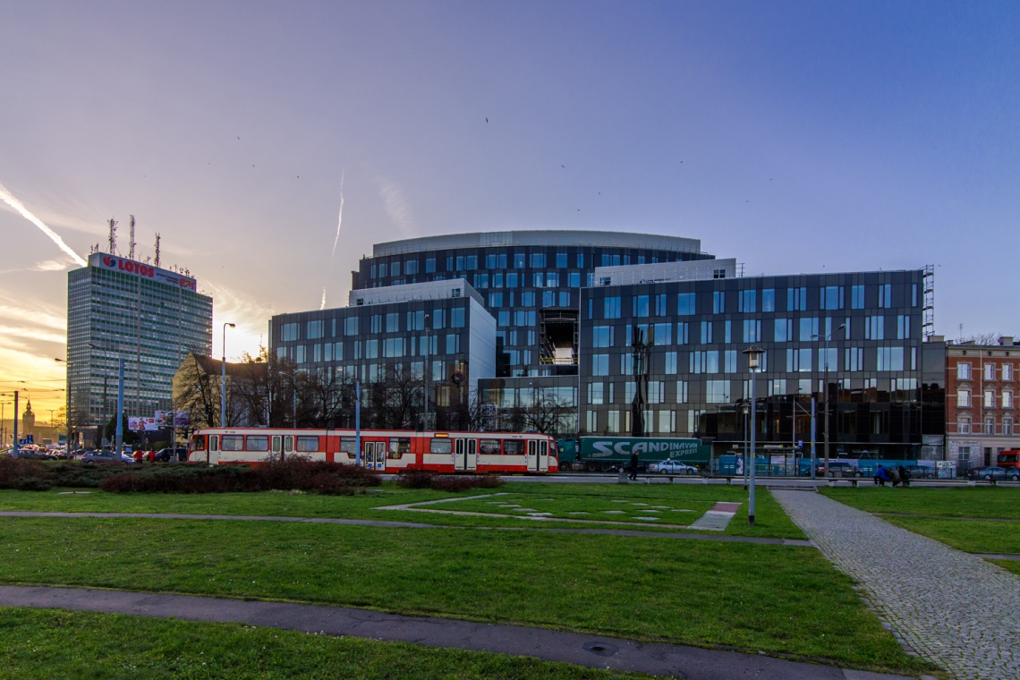 Tryton Business House Tryton Business House o krok od otwarcia. Zobacz zdjęcia