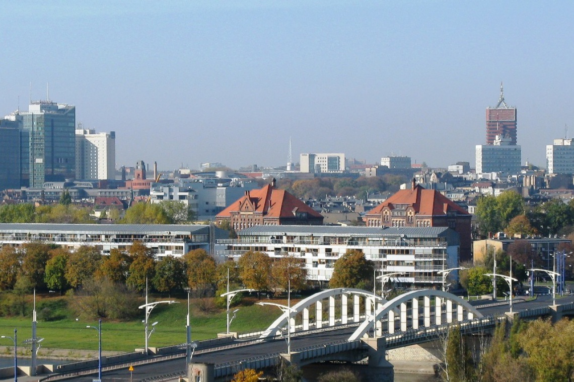 panorama Poznania, fot. pl.wikipedia.org Powstaną biura na terenie dawnego dworca w Poznaniu?