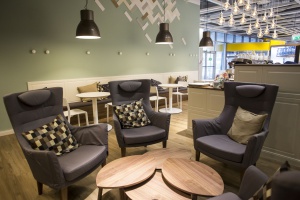 TOP 10: Wnętrza made by IKEA. Oto biura, czytelnie, centra spotkań i kawiarnie sygnowane marką szwedzkiego giganta