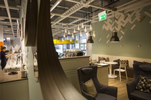 TOP 10: Wnętrza made by IKEA. Oto biura, czytelnie, centra spotkań i kawiarnie sygnowane marką szwedzkiego giganta