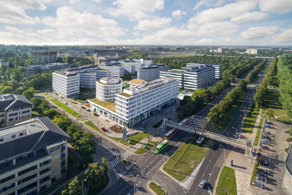 Business Garden Warszawa (wizualizacja) Kolejny Business Garden, spod kreski JSK, uwieńczony wiechą
